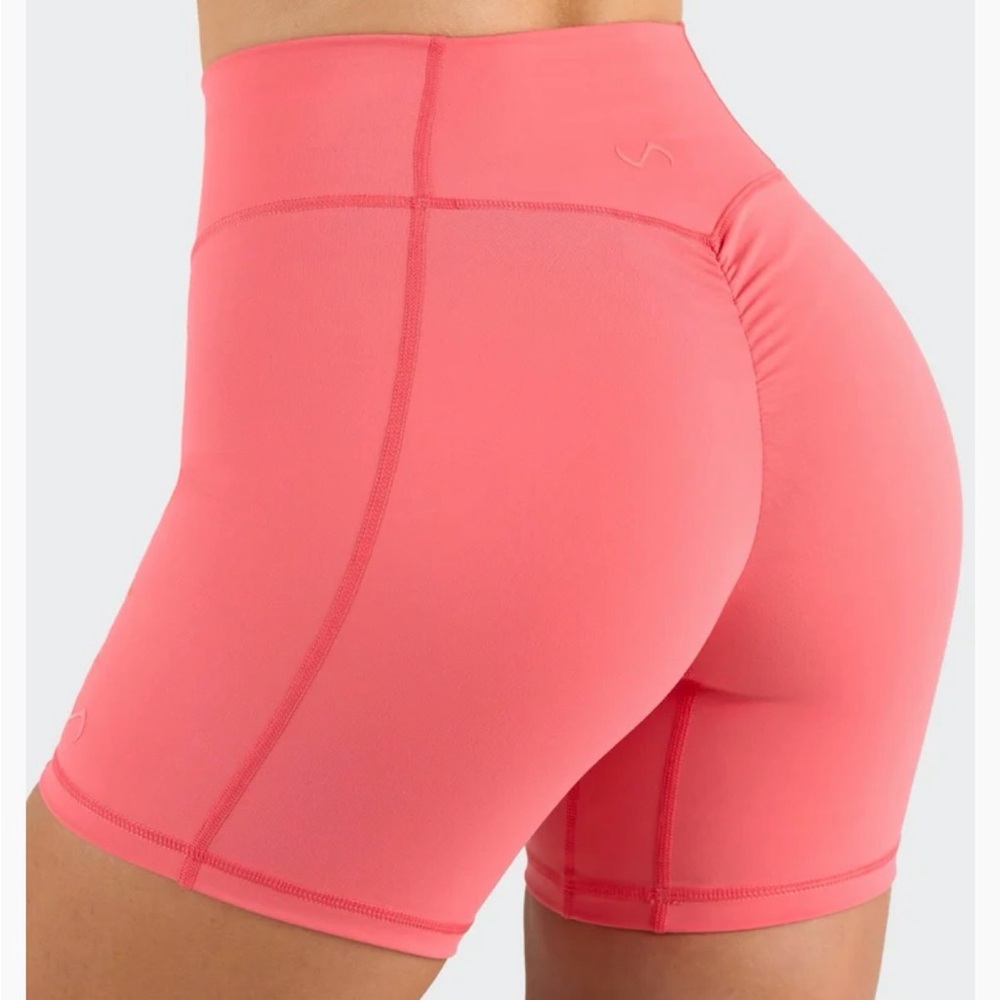 TLF Apparel Tempo butt scrunch shorts Coral